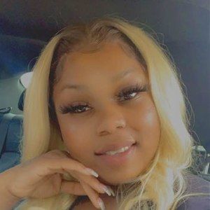 Meet your Posher, Acacia